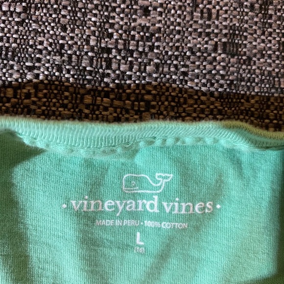 EUC Vineyard Vines long sleeve tee - Picture 4 of 5